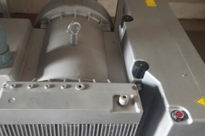Sửa Chữa Máy Hút Chân Không Elmo Rietschle LVC 500 (Ingersoll Rand) – Lỗi Nước Vào Dầu Gây Tắc Lọc Tách Dầu